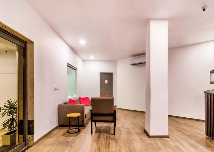 Super Hotel O Akash Ganga Park Circus