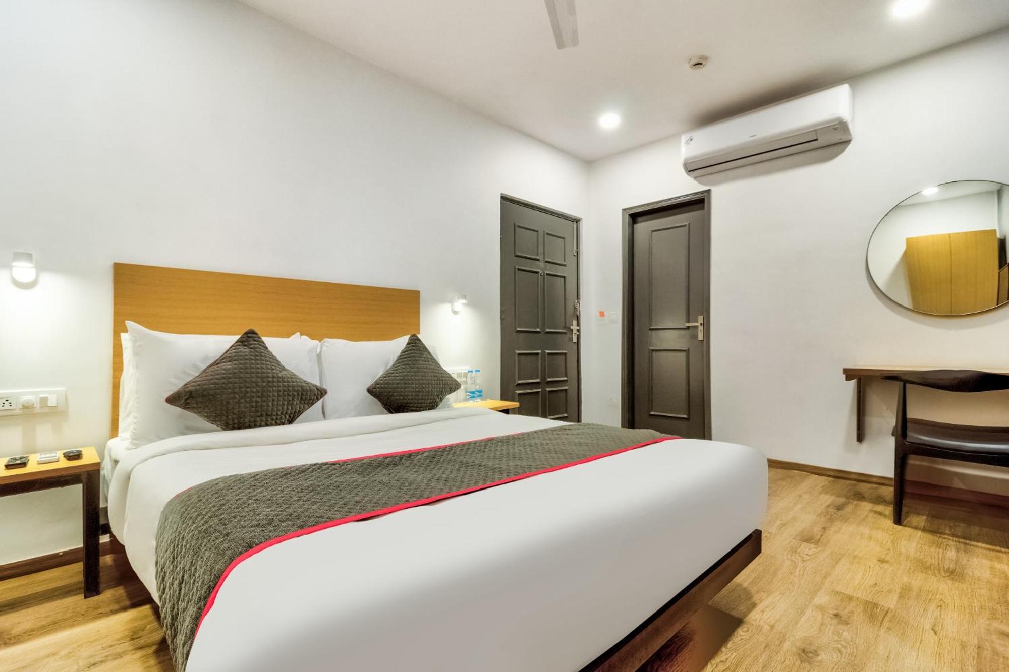 Hotel O Akash Ganga Park Circus