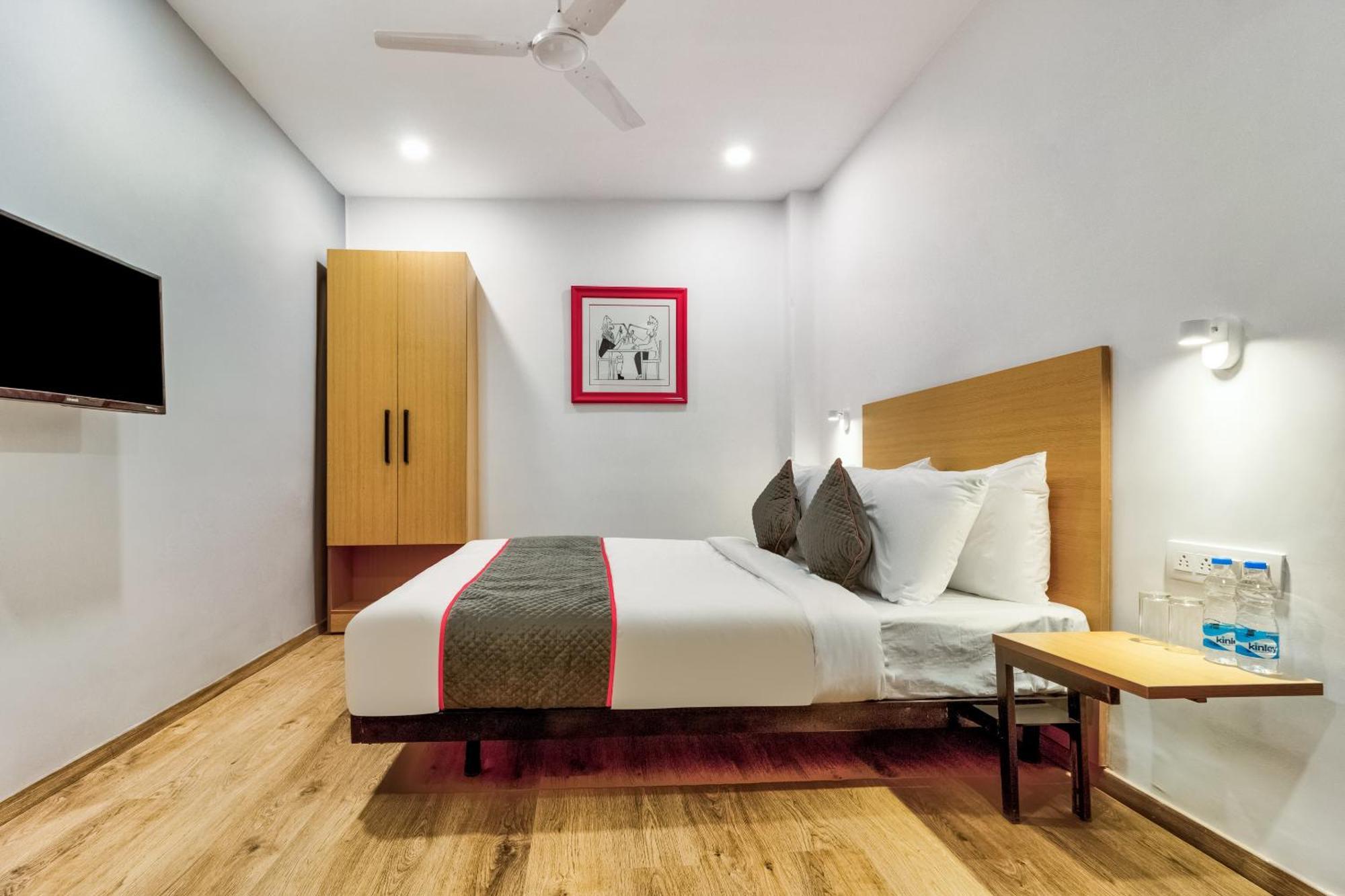 Hotel O Akash Ganga Park Circus