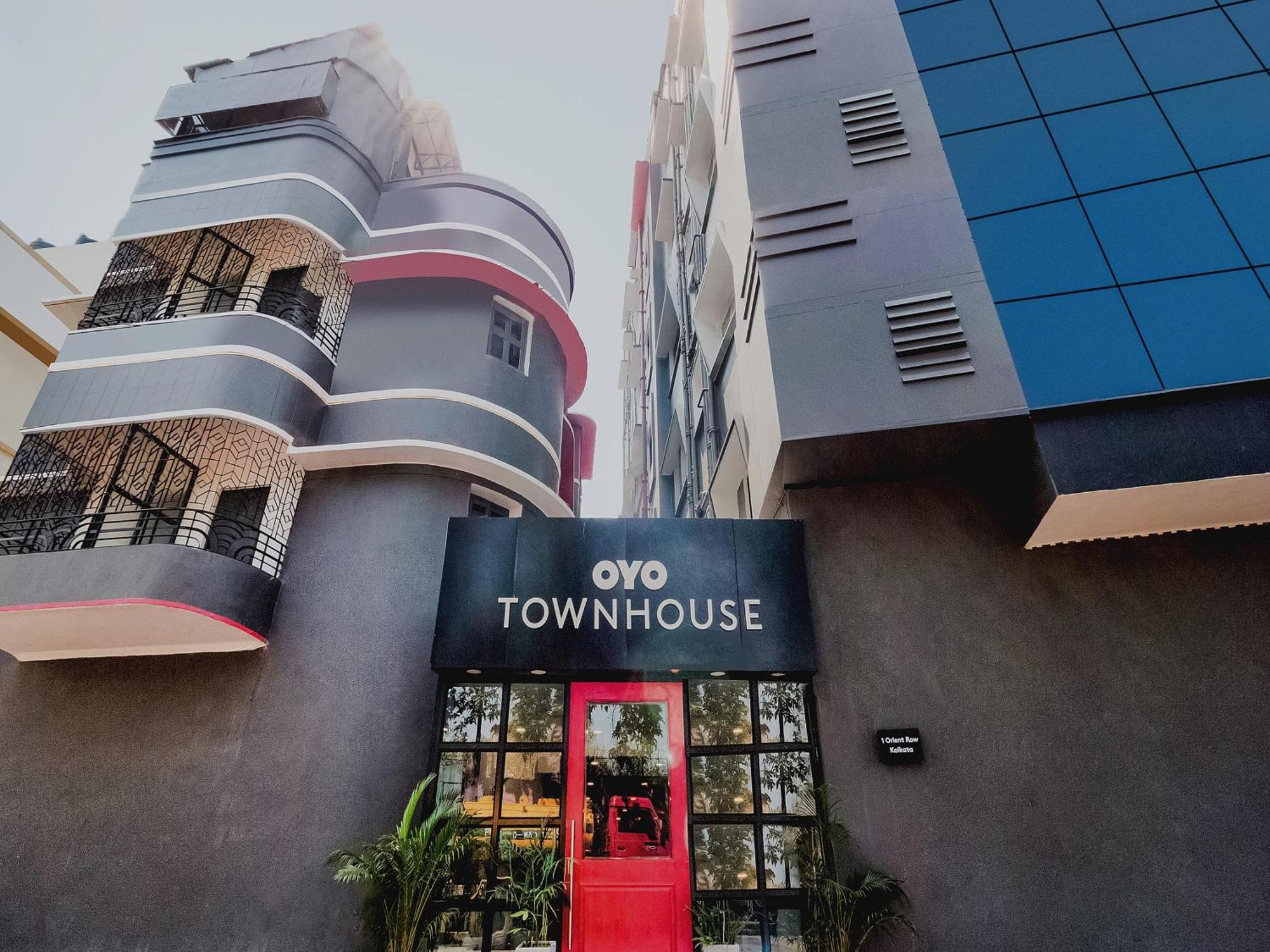 Hotel O Akash Ganga Park Circus Kolkata