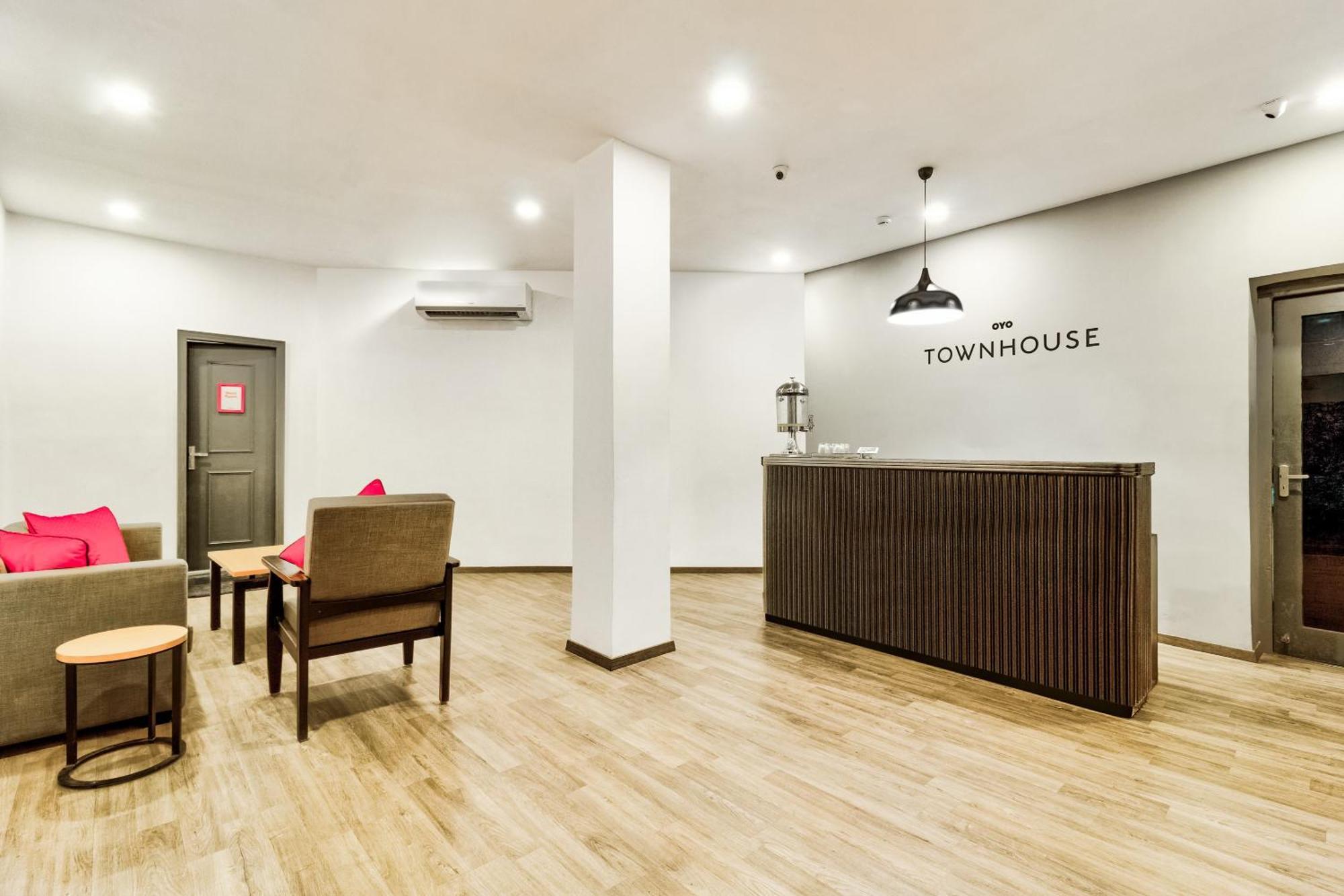 Hotel O Akash Ganga Park Circus 3*
