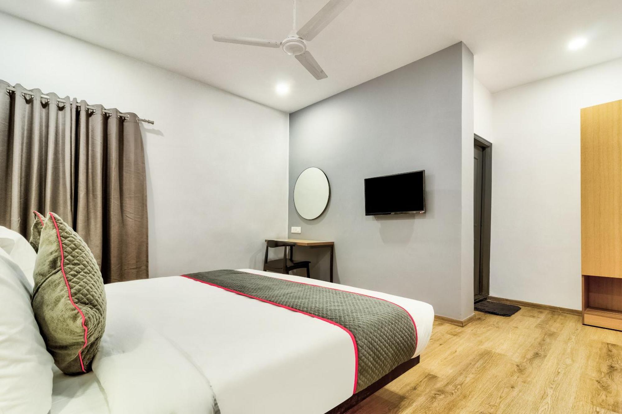 Hotel O Akash Ganga Park Circus